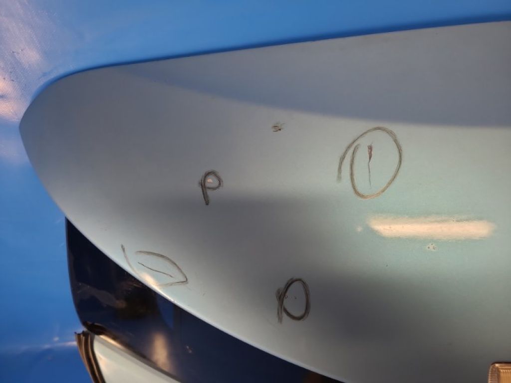 K010M-3NAMB | Кришка багажника NISSAN LEAF 10-17 - Фото 3