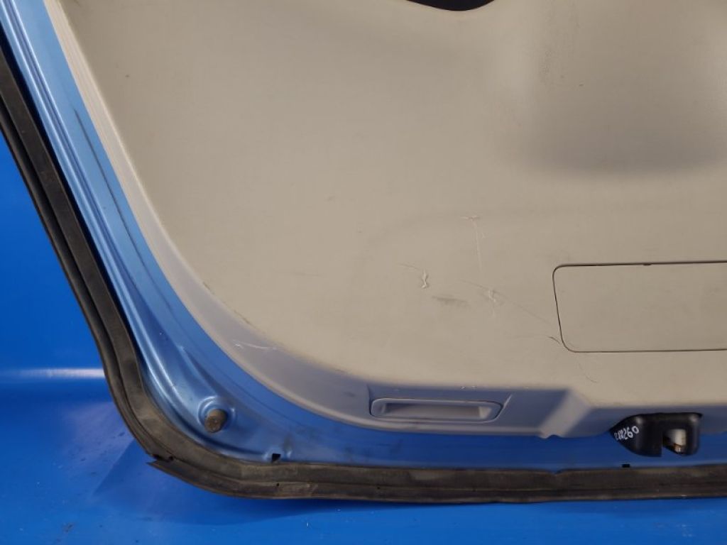 K010M-3NAMB | Кришка багажника NISSAN LEAF 10-17 - Фото 13