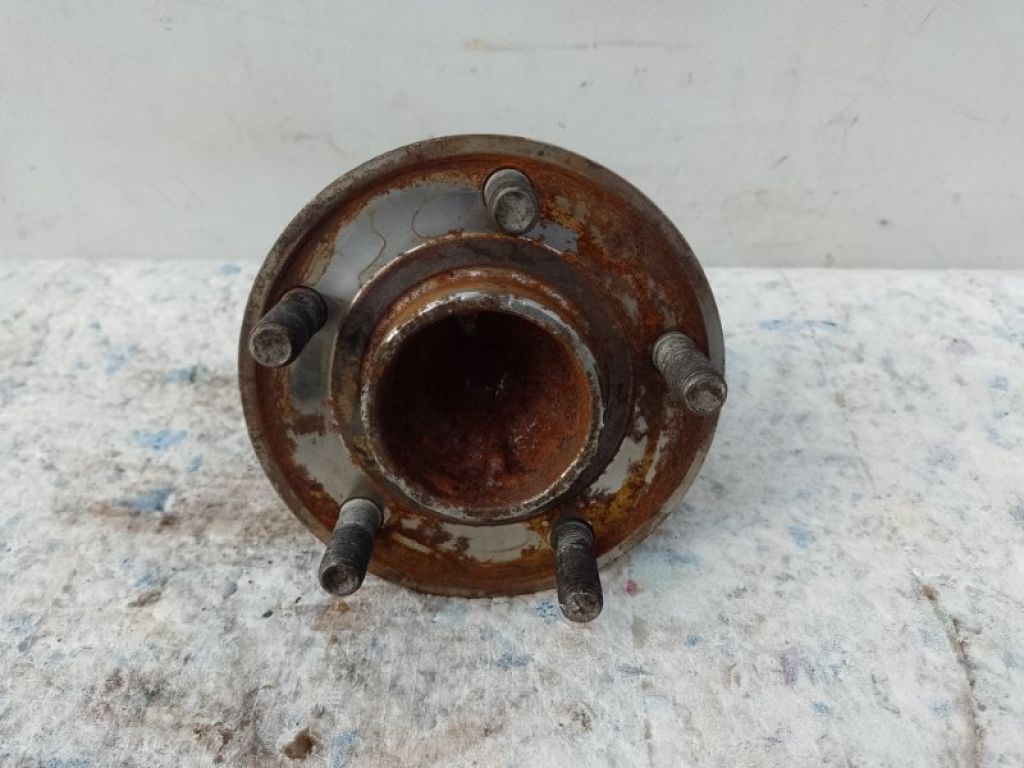 BV6Z-1104-B | Ступица задн. FORD FOCUS 10-18 - Фото 2