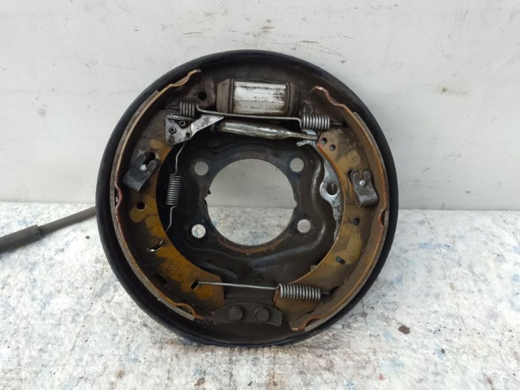 CP9Z-2212-A | Тормозной механизм задн. лев. FORD FOCUS 10-18