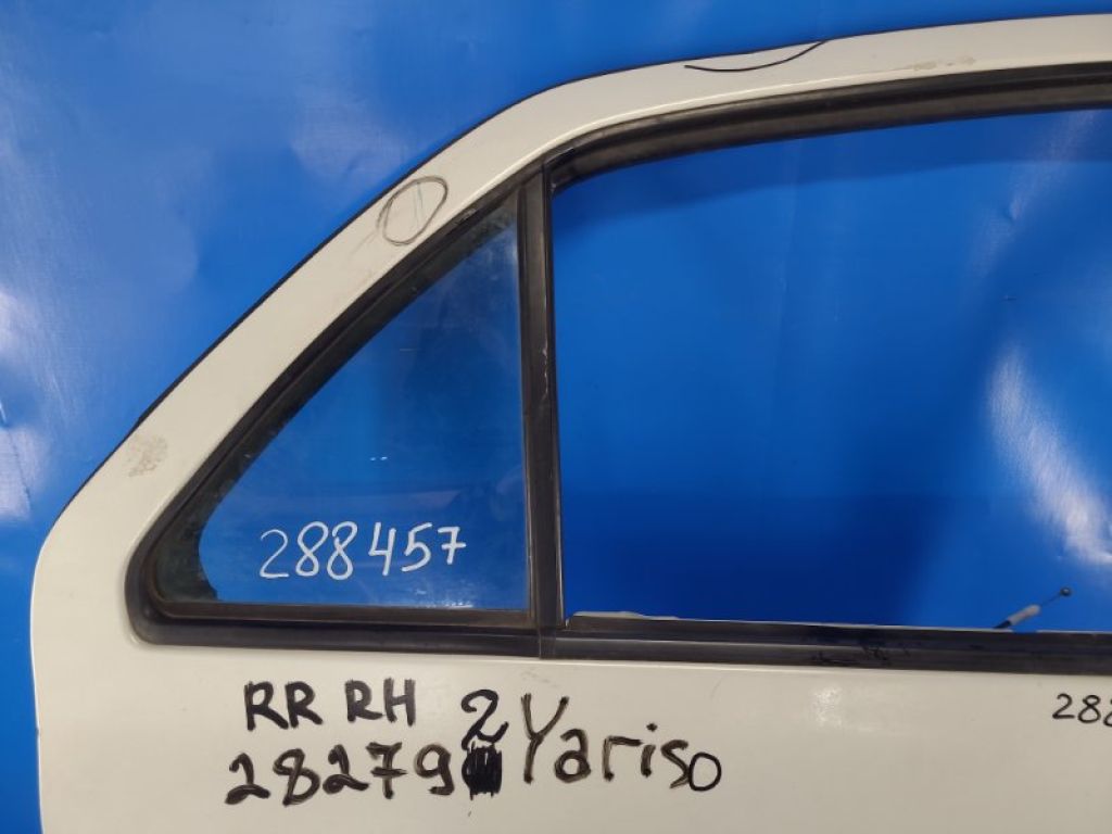 67003-52323 | Двері задн. прав. TOYOTA YARIS 05–11 - Фото 2