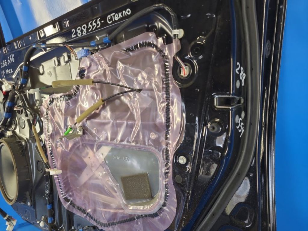 67001-47100 | Двері передн. прав. TOYOTA PRIUS PLUS 11-14 - Фото 19