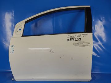 Двері передн. лів. TOYOTA YARIS 05–11