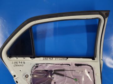 Скло дверей задн. лів. TOYOTA YARIS 05–11