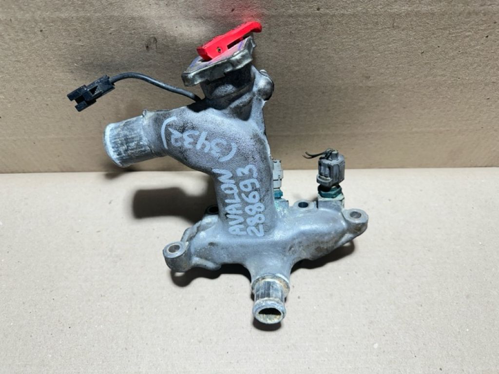 16304-0A010 | Фланець системи охолодження TOYOTA AVALON 99-05 - Фото 2