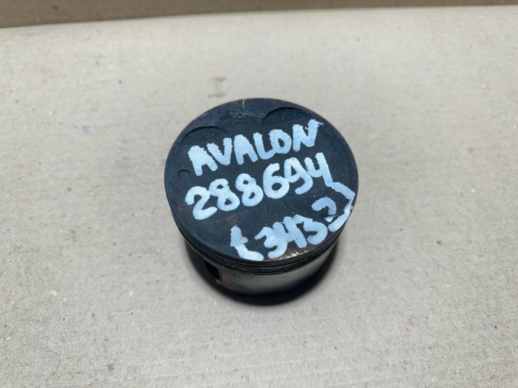 13301-0A020 | поршень прав. TOYOTA AVALON 99-05