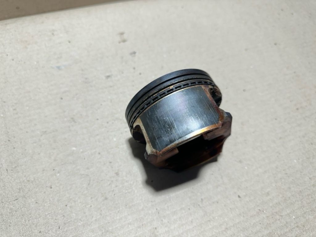 13301-0A020 | поршень прав. TOYOTA AVALON 99-05 - Фото 3