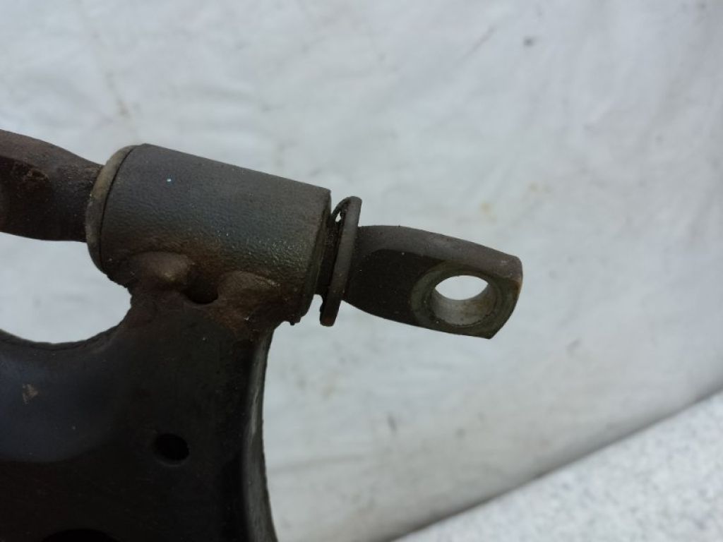 48068-06150 | Важіль передньої підвіски нижній прав. TOYOTA CAMRY 40 06-11 - Фото 3