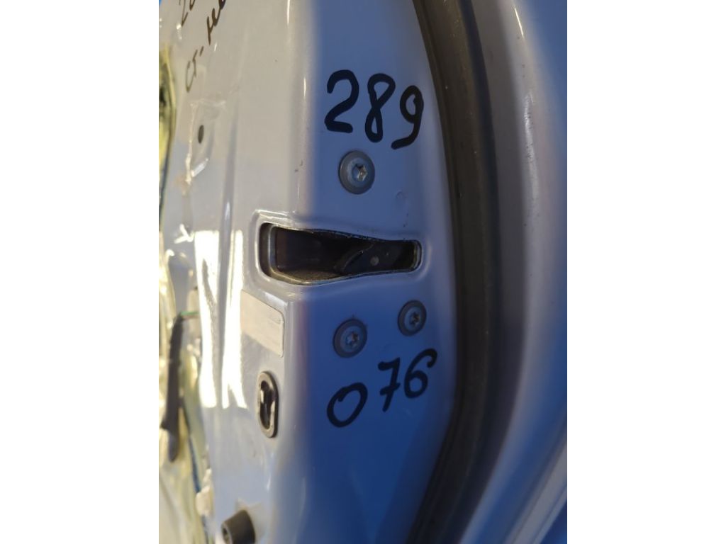 69050-47070 | Замок двери задн. прав. TOYOTA PRIUS - 30 09-17