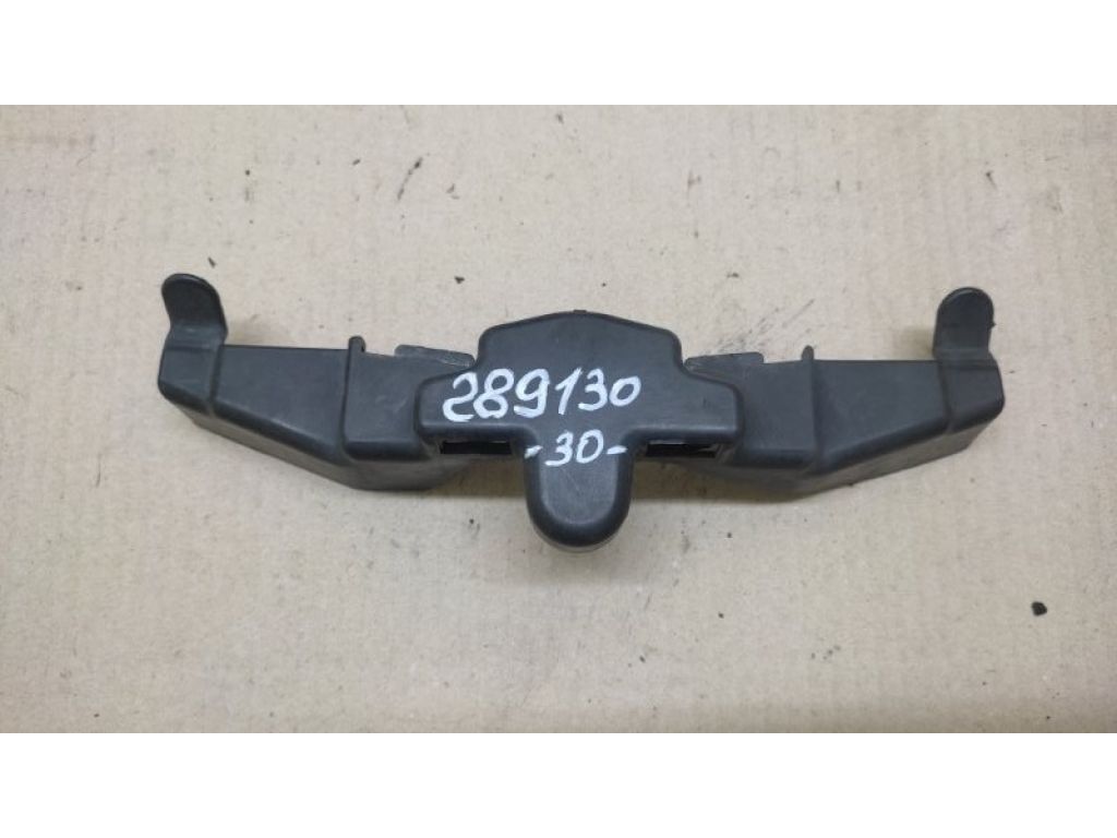 53525-AA030 | накладка замка капота передн. прав. TOYOTA CAMRY 30 02-06