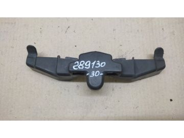 накладка замка капота передн. прав. TOYOTA CAMRY 30 02-06