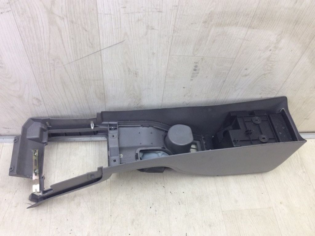 92111SA000ND | Консоль центральна SUBARU FORESTER SG 02-07 - Фото 6