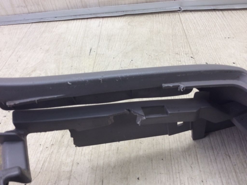 92111SA000ND | Консоль центральна SUBARU FORESTER SG 02-07 - Фото 10