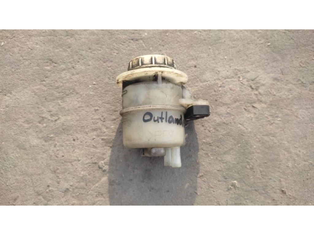 MR977457 | Бачок головного гальмівного циліндра MITSUBISHI OUTLANDER 03-07