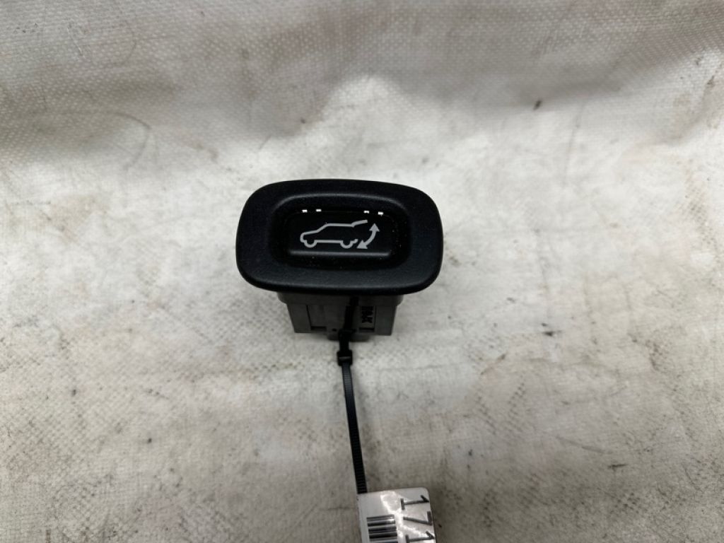 MN170754 | Кнопка відкриття багажника внутрішня MITSUBISHI OUTLANDER GF 12-