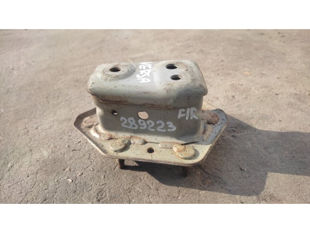 G5114-3BAMA | Підсилювач переднього бампера прав. NISSAN VERSA B17 11-19