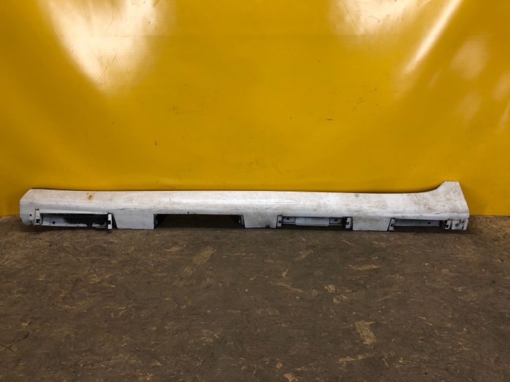 75860-06020 | Накладка порога наружная лев. TOYOTA CAMRY 40 06-11