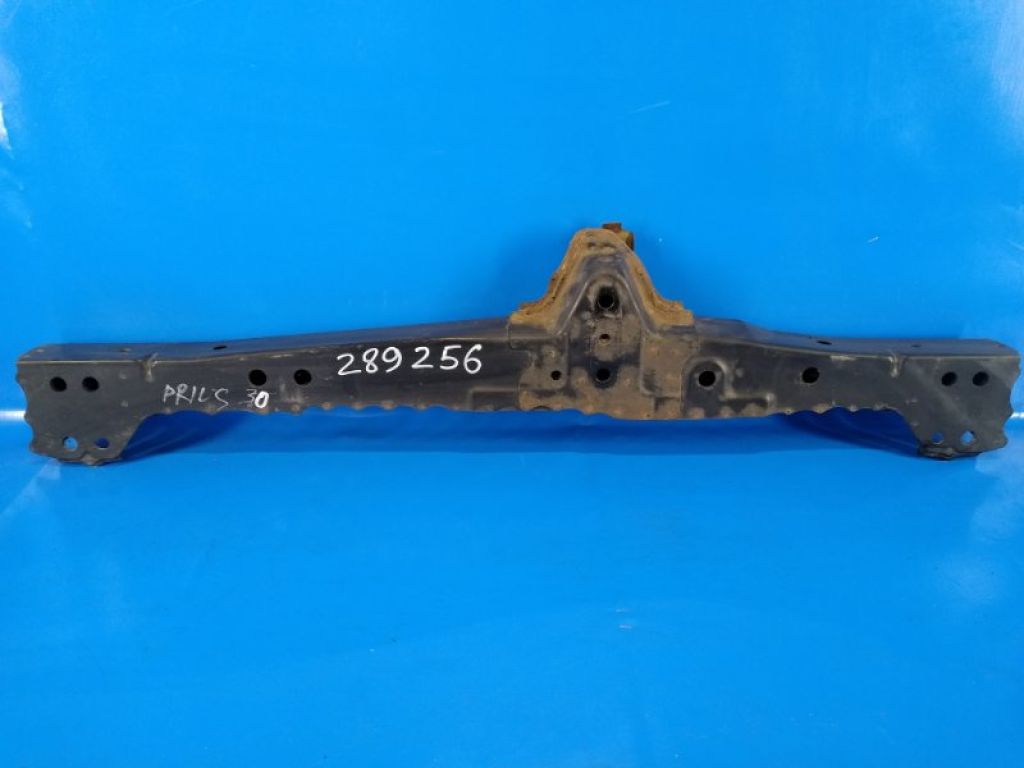 57104-47020 | Балка радіатора TOYOTA PRIUS - 30 09-17
