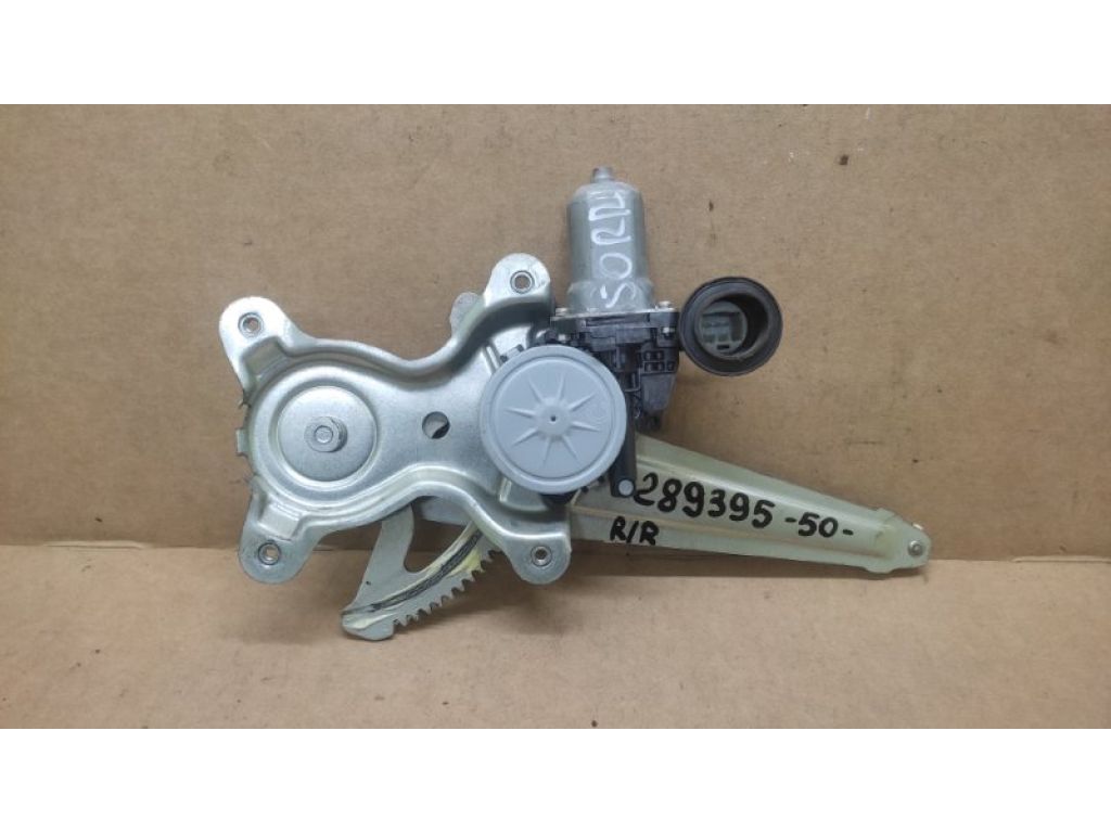 69803-06140 | Склопідйомник задн. прав. TOYOTA CAMRY 50 12-15