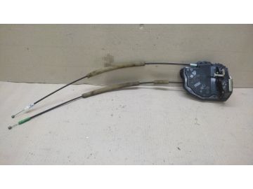 Замок двері задн. прав. TOYOTA CAMRY 50 12-15