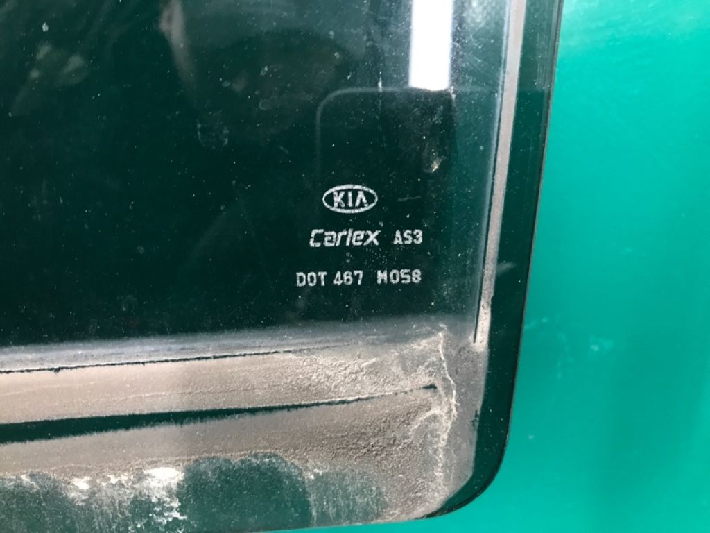 83411-2P010 | Стекло двери задн. лев. KIA SORENTO XM 09-14 - Фото 2
