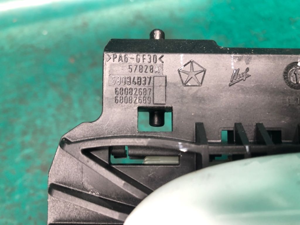 68093238AC | Ручка двері зовнішня задн. лів. DODGE DART 12-16 - Фото 6