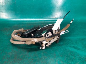 Замок двері передн. прав. INFINITI M25/M37/M56/Q70/M35H 10-16