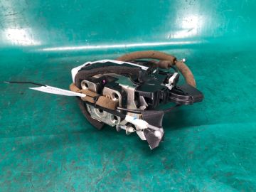 Замок двері задн. лів. INFINITI M25/M37/M56/Q70/M35H 10-16