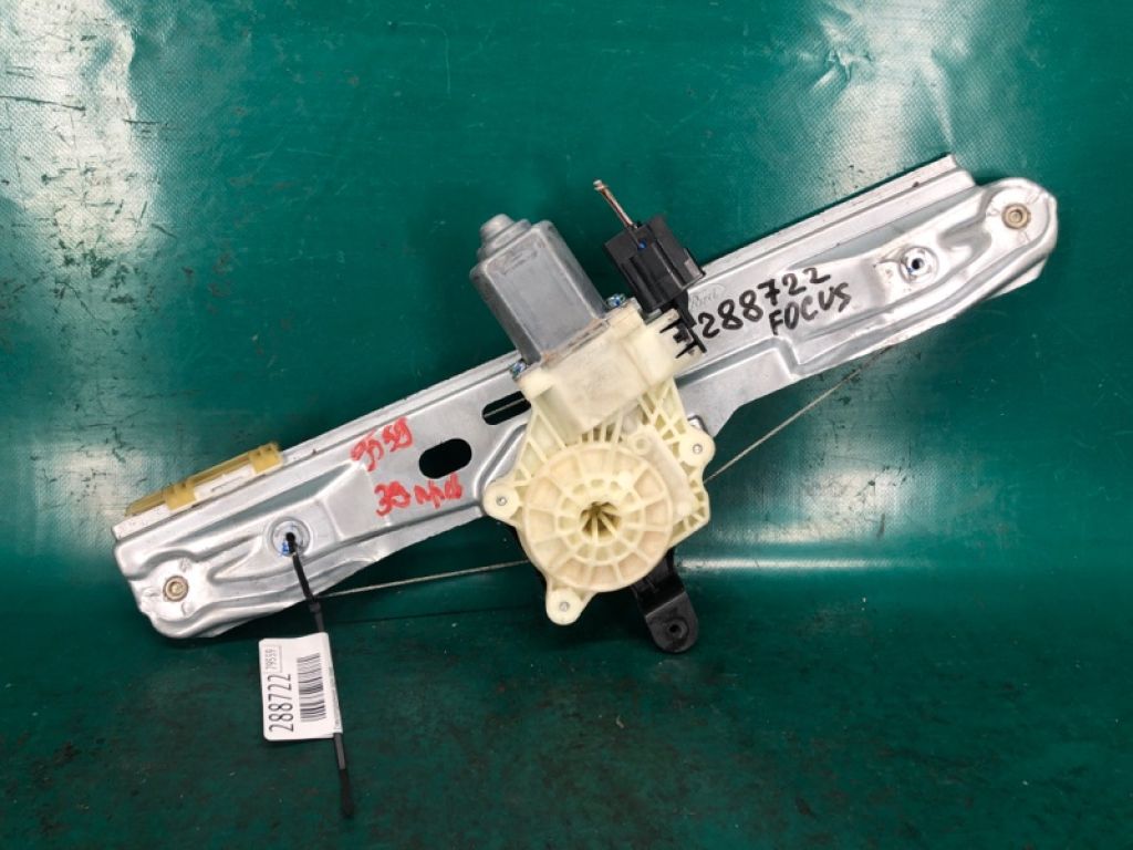 CM5Z-5827000-A | Стеклоподъемник задн. прав. FORD FOCUS 10-18