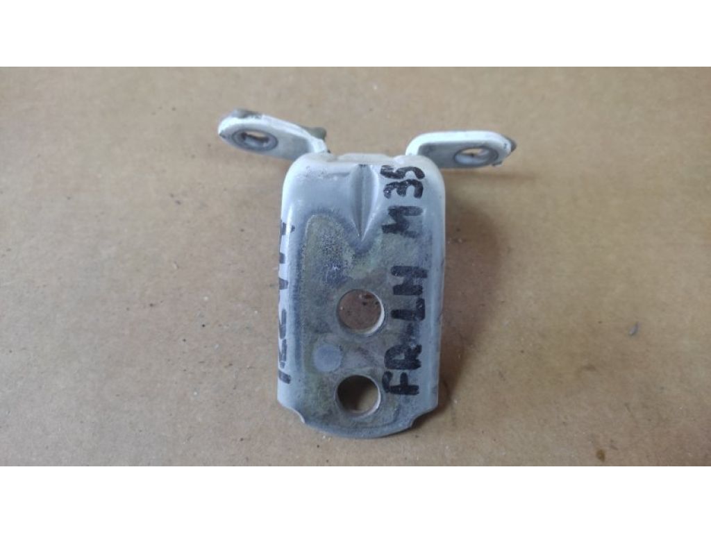 80400-EG000 | Петля двері нижня передн. лів. INFINITI M35/M45 04-10 - Фото 2