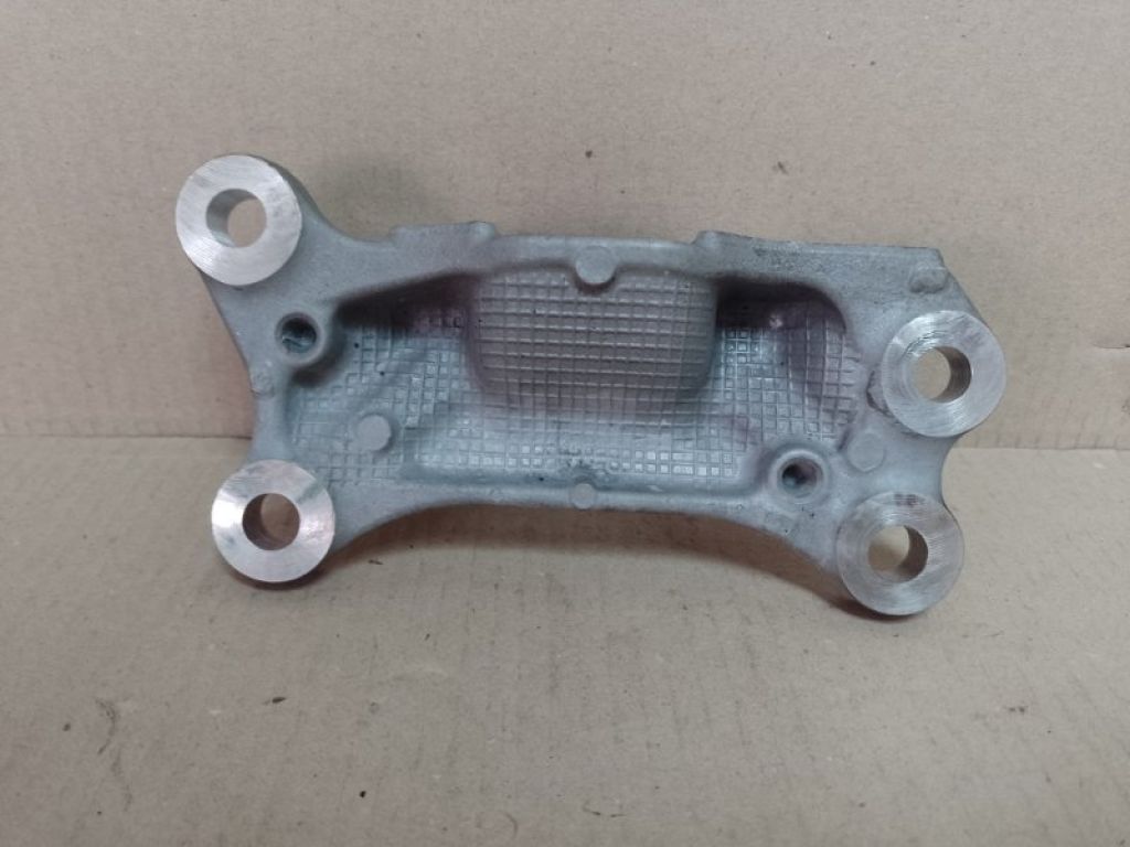 50690-TJB-A01 | Кронштейн опори двигуна ACURA RDX 19- - Фото 3