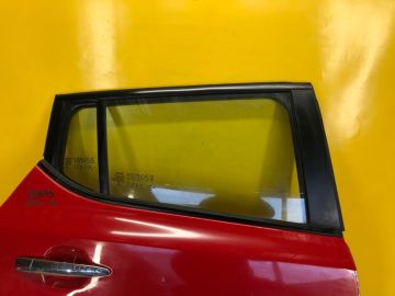 Скло дверей задн. прав. NISSAN LEAF 18-