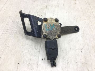 Датчик положения кузова задн. прав. LEXUS LS430 00-06 Датчик положения кузова задн. прав. LEXUS LS430 00-06