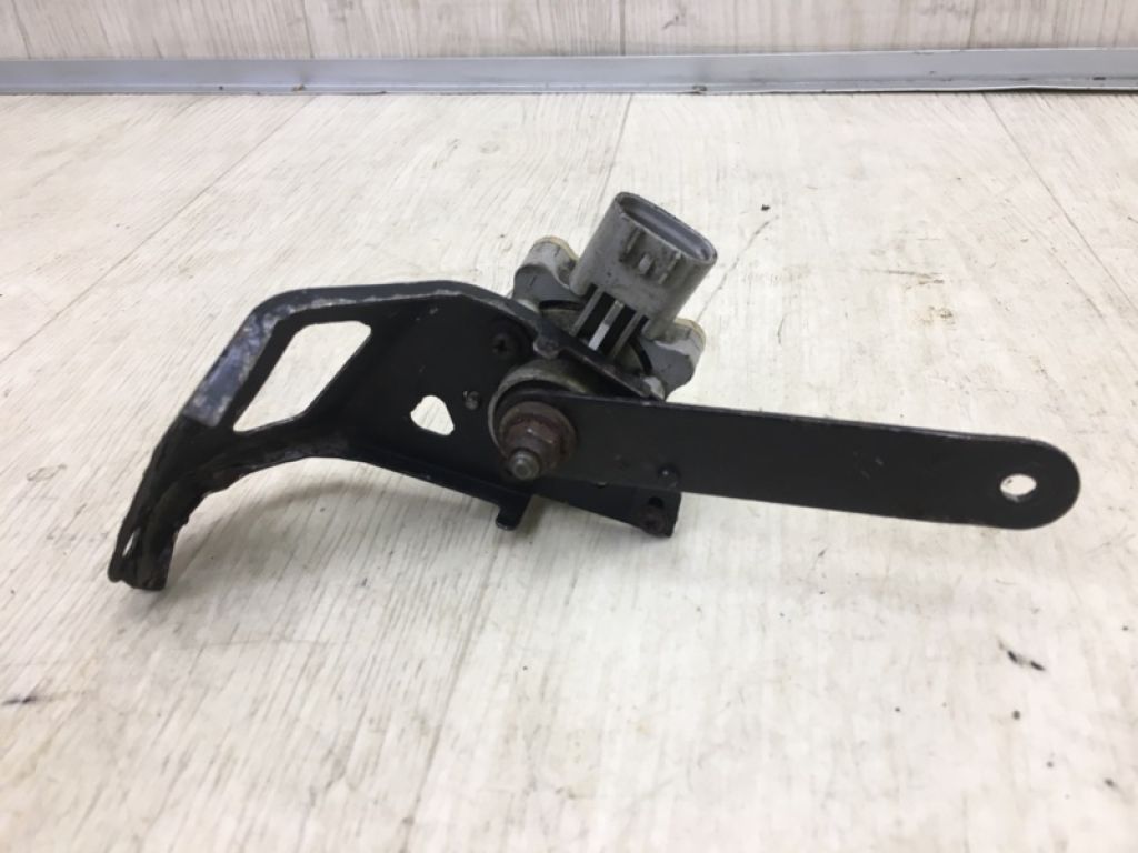 8940750060 | Датчик положения кузова задн. прав. LEXUS LS430 00-06 - Фото 3