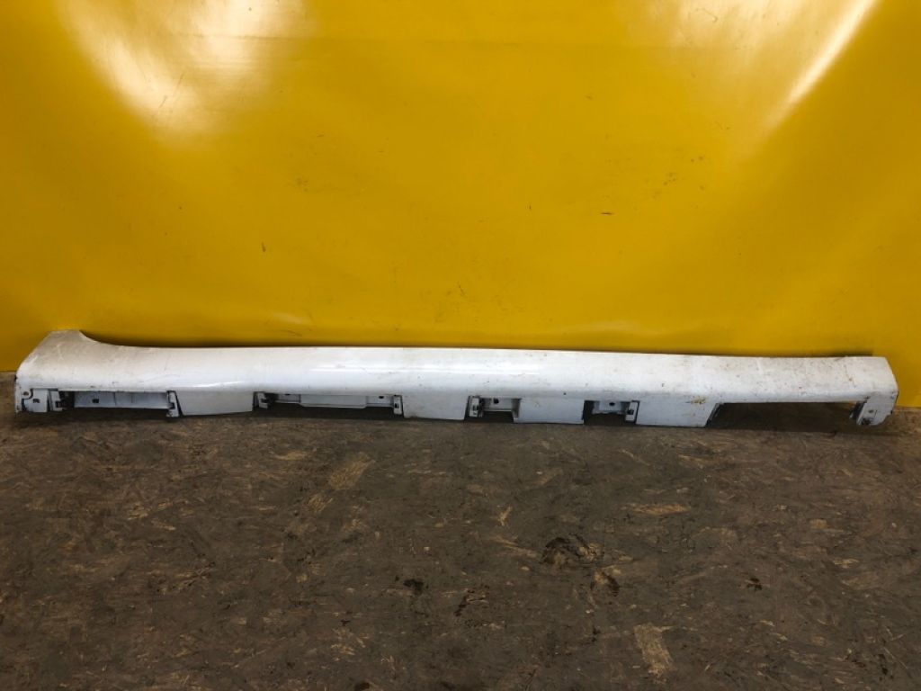 75850-06020 | Накладка порога наружная прав. TOYOTA CAMRY 40 06-11