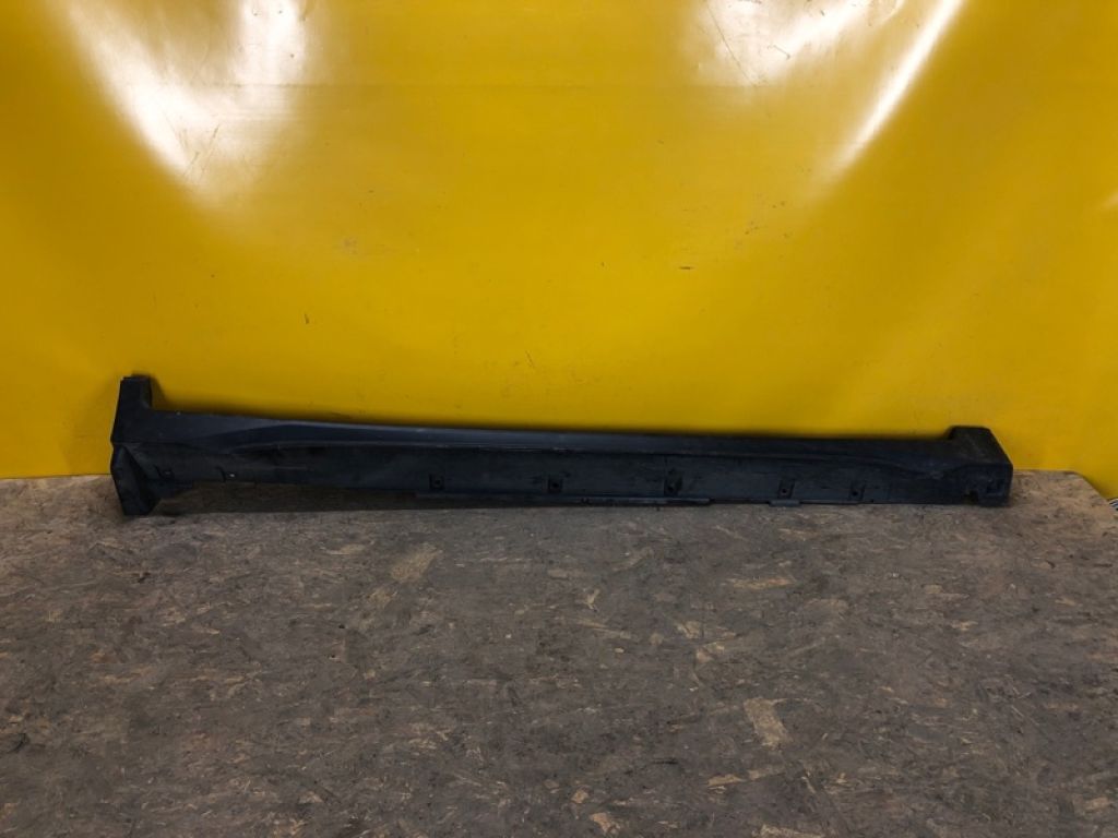 76850-6FR0A | Накладка порогу зовнішня прав. NISSAN X-TRAIL/ROGUE T32 13-20