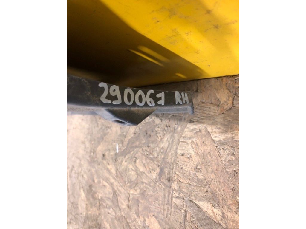 7405A094 | Накладка порогу зовнішня прав. MITSUBISHI PAJERO 06-21 - Фото 2