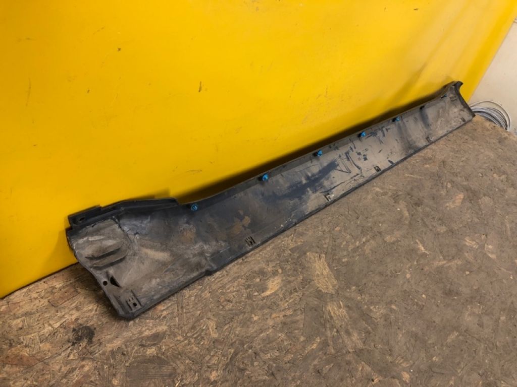 7405A094 | Накладка порогу зовнішня прав. MITSUBISHI PAJERO 06-21 - Фото 3