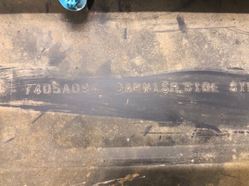 7405A094 | Накладка порогу зовнішня прав. MITSUBISHI PAJERO 06-21 - Фото 5