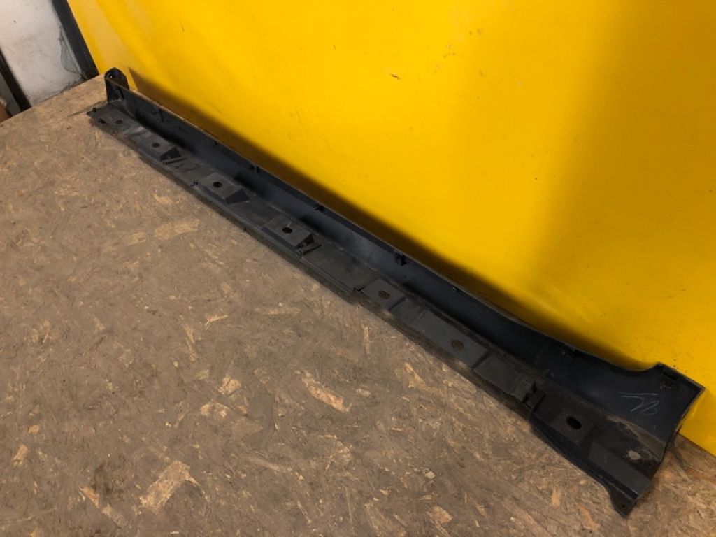 75850-05010 | Накладка порога наружная прав. TOYOTA AVENSIS 08-18 - Фото 4