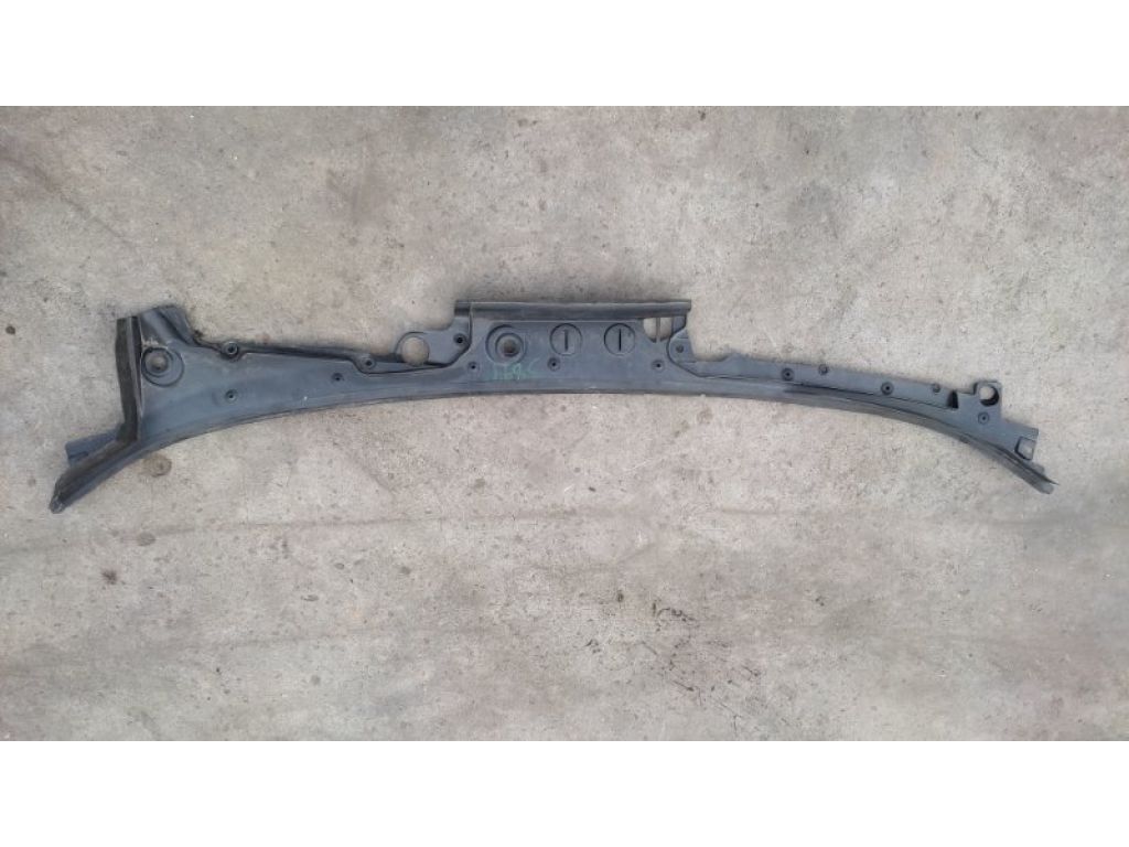 51 71 7 184 563 | Пластик під лобове скло / Жабо BMW 7 SERIES (F01-F04) 08-15