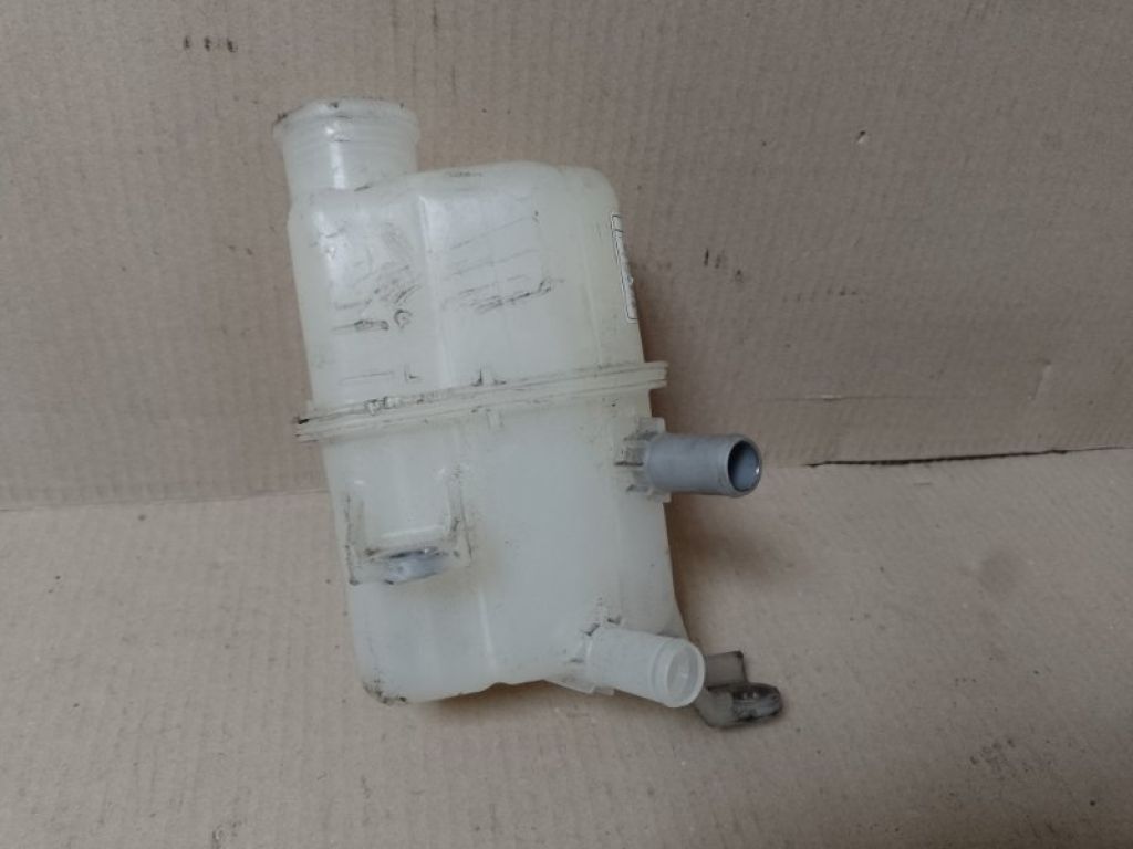 G92A0-47010 | Расширительный бачок инвертора TOYOTA PRIUS - 30 09-17 - Фото 2