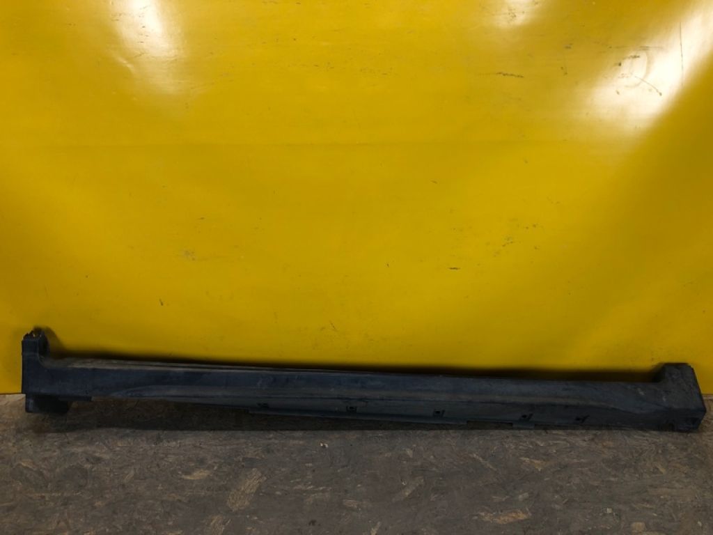 76850-6FR0A | Накладка порога наружная прав. NISSAN X-TRAIL/ROGUE T32 13-20
