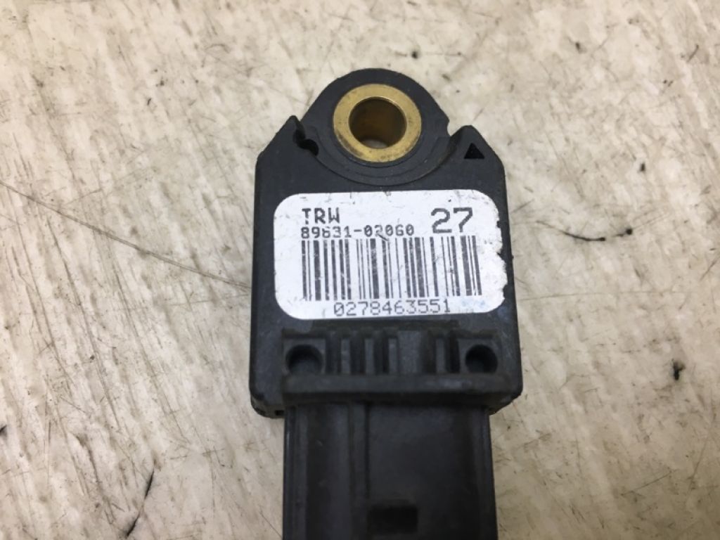 89831-02060 | Датчик удара TOYOTA COROLLA 150 06-13 - Фото 4