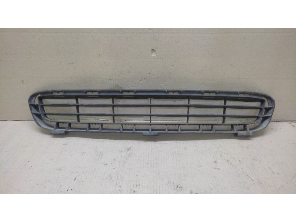 53112-06040 | Решетка переднего бампера TOYOTA CAMRY 40 06-11