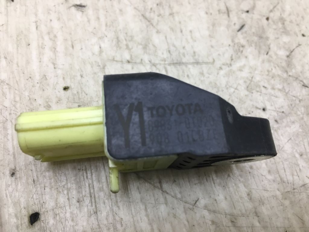 89831-0T020 | Датчик удара TOYOTA SIENNA 11-16 - Фото 3