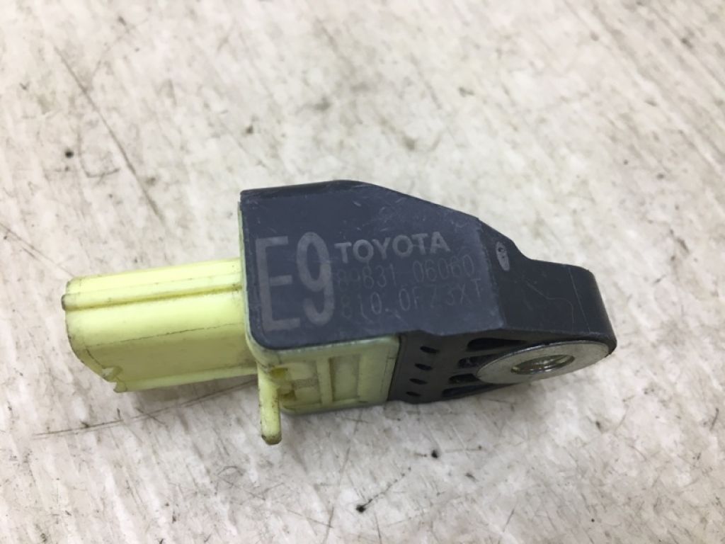 89831-06060 | Датчик удара TOYOTA CAMRY 55 14-17 - Фото 3