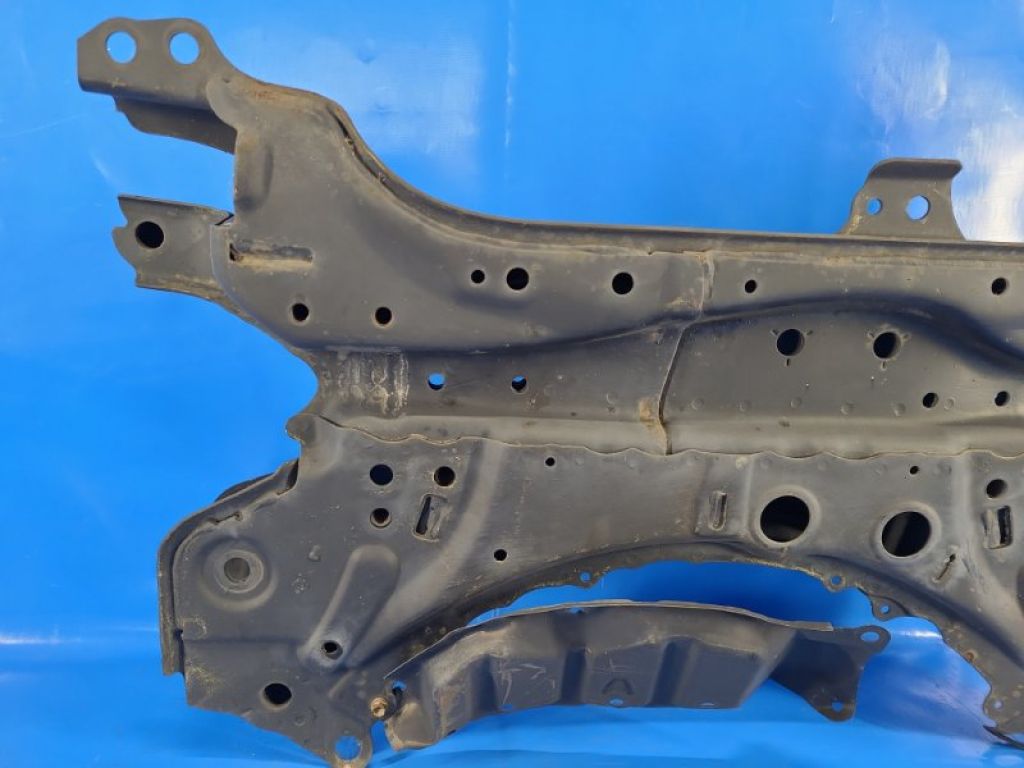 51201-02102 | Балка передньої підвіски TOYOTA AURIS 13-18 - Фото 2