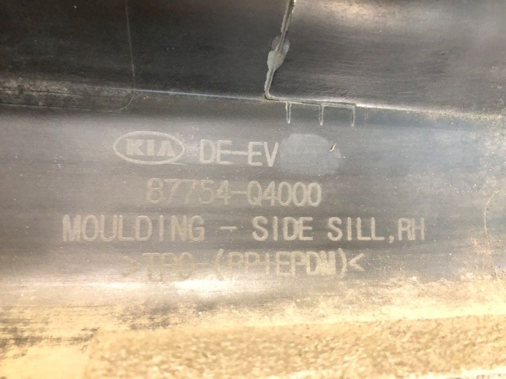 87754-Q4000 | Накладка порогу зовнішня прав. KIA NIRO DE 16-22 - Фото 7