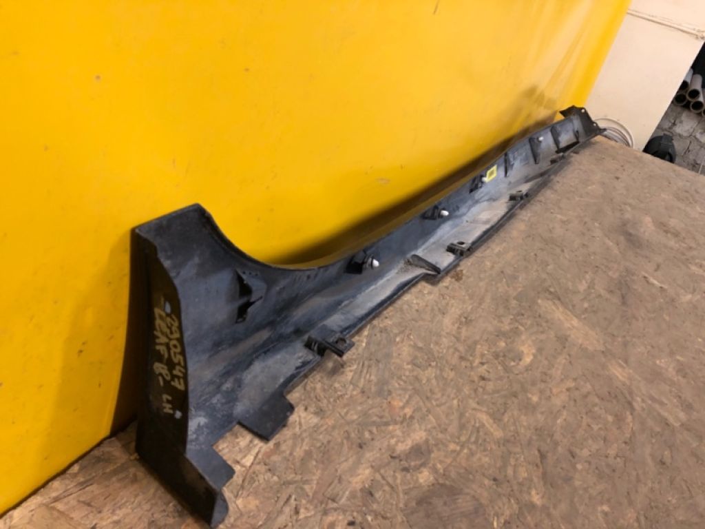 76853-5SA0A | Накладка порогу зовнішня лів. NISSAN LEAF 18- - Фото 3